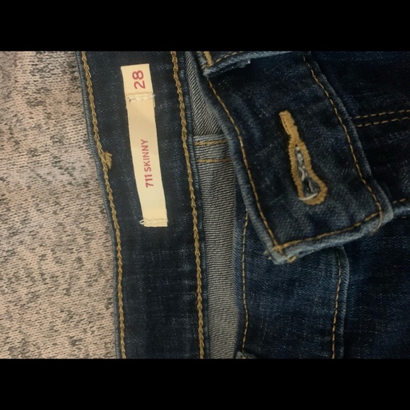 Levi Skinny Jeans - Picture 4 of 4